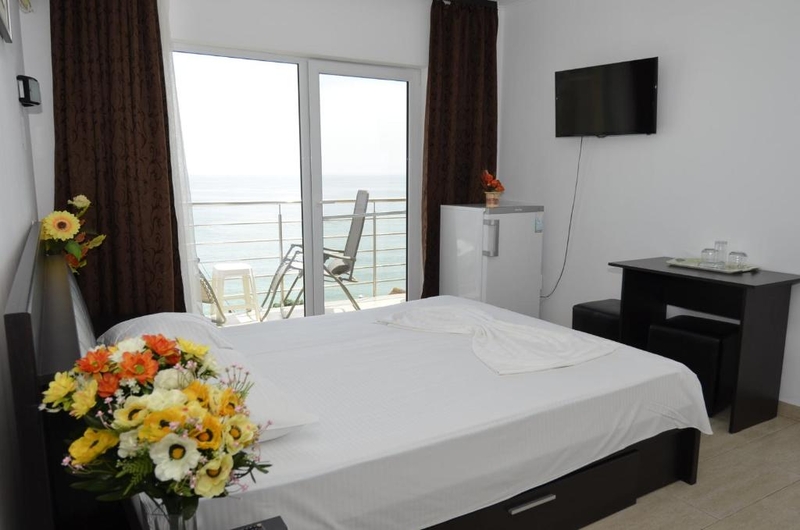 Hostel Adonis, cazare Costinesti