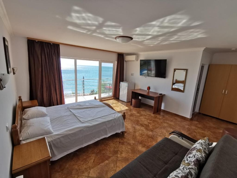 Hostel Adonis, cazare Costinesti