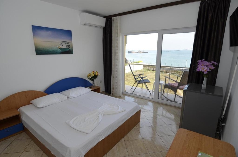 Hostel Adonis, cazare Costinesti